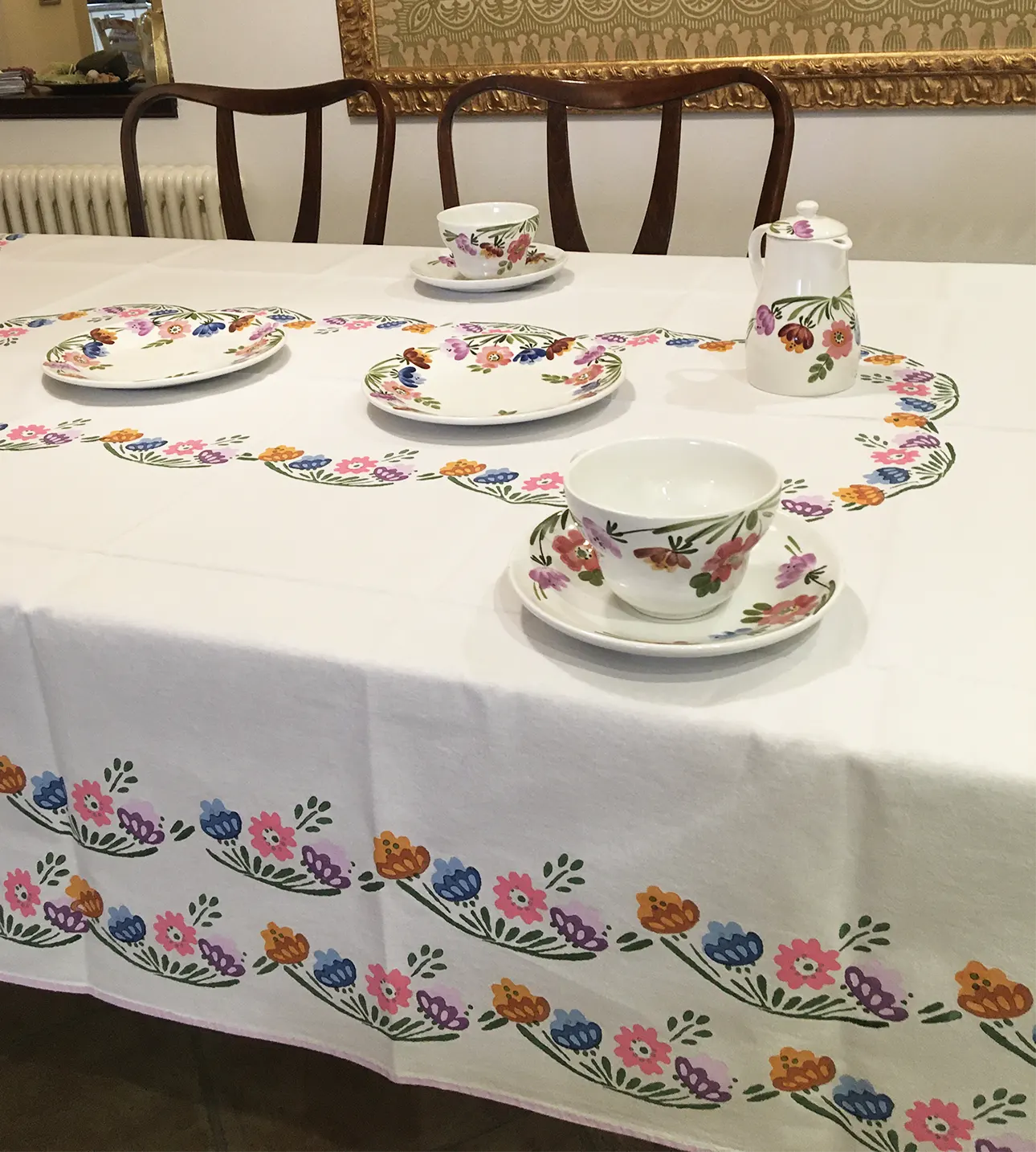 Bottega-Visini-living-tovaglia-Fiore-Primavera-5